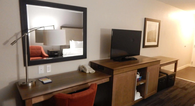 Четырёхместный номер Standard Hampton Inn Heath
