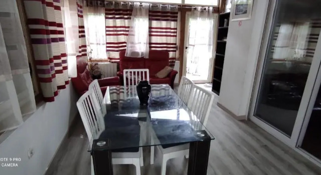 GRAND APPARTEMENT AVEC TERRASSE & JARDIN A 5 minutes de PARIS