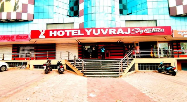 Yuvraj Signature, Rezervovat Hotel Hotely v Bangalore s parkováním, Parkování