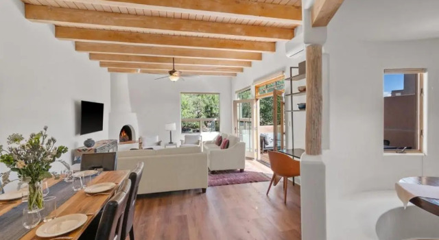 Коттедж с 3 комнатами La Marta - Spacious and Contemporary, Fantastic Outdoor Spaces