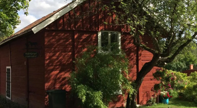 Коттедж c 1 комнатой Bjärkeryd Södergård Bed & Stable