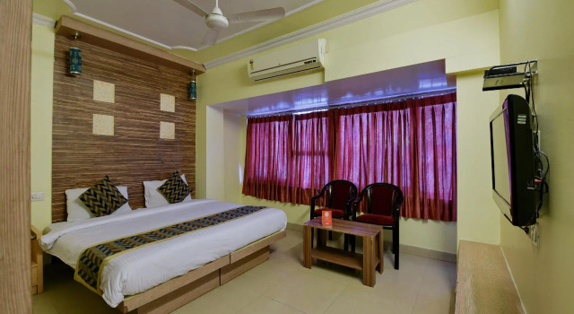 OYO 2289 Hotel Radha Palace, Забронировать Отель Отели штата Раджастхана с парковкой, Парковка