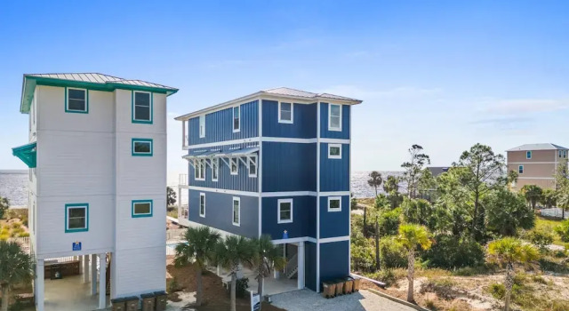 Cape San Blas Beach House - Starfish, Book Feriehus Hoteller i Indian Pass med parkering, Parkering
