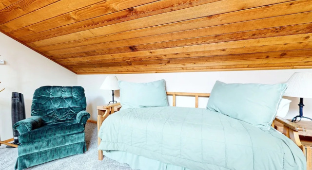 Snowflower 26 Remodeled Spacious Condo With Great Complex Amenities by RedAwning, Забронировать Апартаменты/квартира Отели Маммот-Лейкс с бассейном, рядом с Поле для гольфа Snowcreek, Бассейн