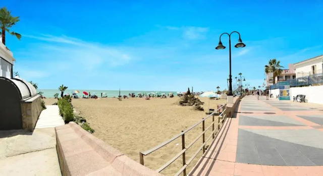Zenbeach 1A playa Carihuela, Забронировать Апартаменты/квартира Торремолинос Коста-дель-Соль, рядом с Аквалэнд Торремолинос