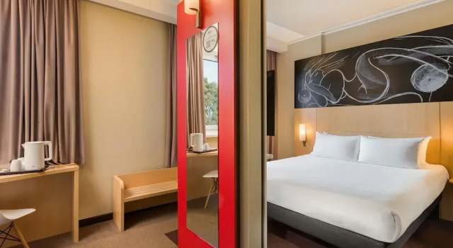 Двухместный номер Premium ibis Киев Вокзал