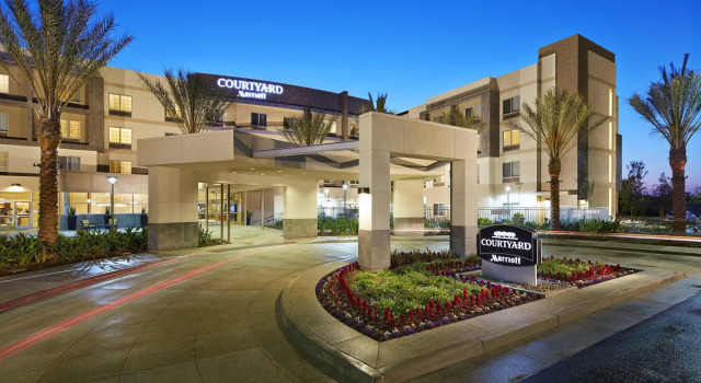 Courtyard by Marriott Long Beach Airport