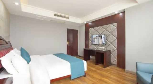 Двухместный люкс Luxury HEBE Joy Hotel (Lianyuan Central Hospital Bus Station)