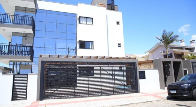 Apto Pe na Areia - Frente Mar - Imbituba, Забронировать Апартаменты/квартира Отели в центре Имбитуба, в центре