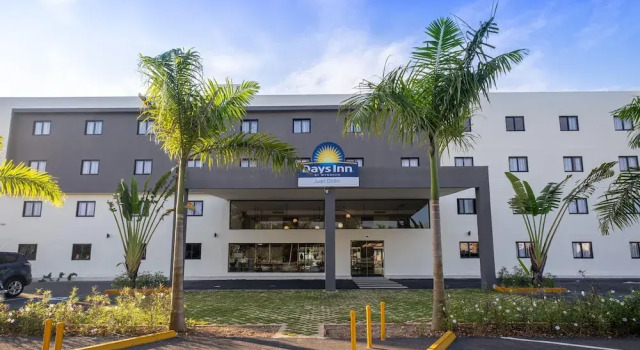 Days Inn by Wyndham Juan Dolio, Забронировать Отель Отели Сан-Педро-де-Макорис с парковкой, Парковка