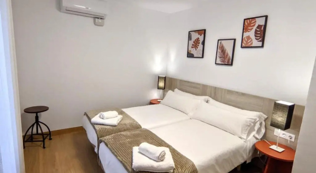 Апартаменты Deluxe Apartamentos Plaza del Torico