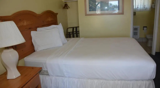 Номер Standard Pacific Sunset Inn