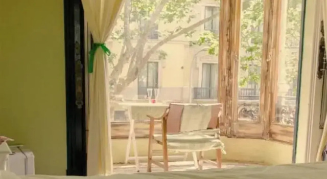 Люкс с балконом Bed & Art Barcelona