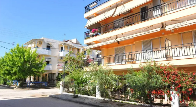 Apartments Dimitra, Book Apartment Nea Moudania 