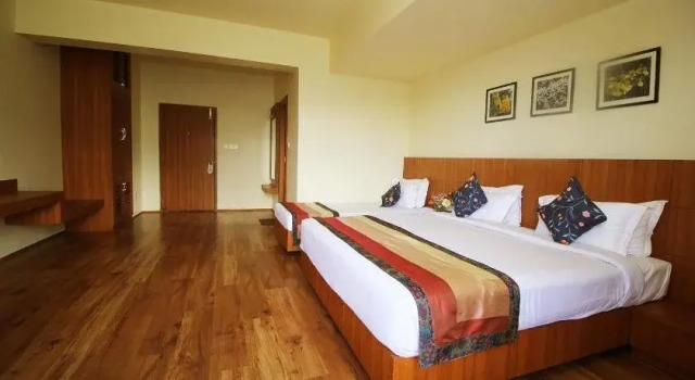 Hotel Tarayana Grand