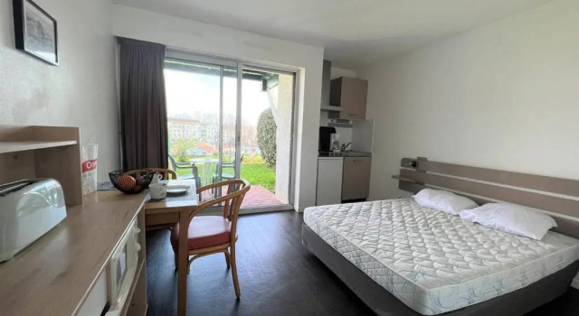 Appartement Cambo-les-Bains, 1 pièce, 2 personnes - FR-1-495-100, Prenota Appartamento Hotel a Aquitania con parcheggio, Parcheggio