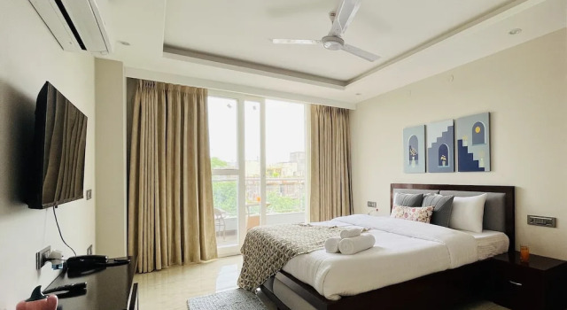 Люкс с 2 комнатами ZEN Suites Gurgaon - LUXE Stays Collection