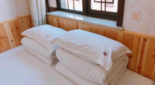 Skylit Great Wall Country House, Book Pension Hoteller i Beijing Province med parkering, Parkering