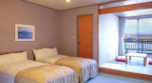Shoji Mount Hotel