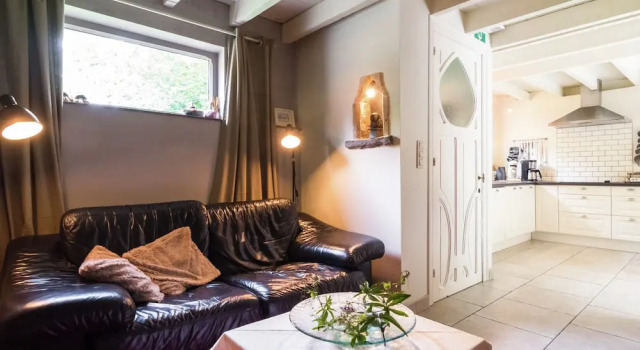 Коттедж Charming Retreat, Veldegem