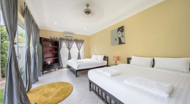 Private Beach Majestic Pool Villa Pattaya, Забронировать Вилла Отели провинции Чонбури с завтраком, Завтраки