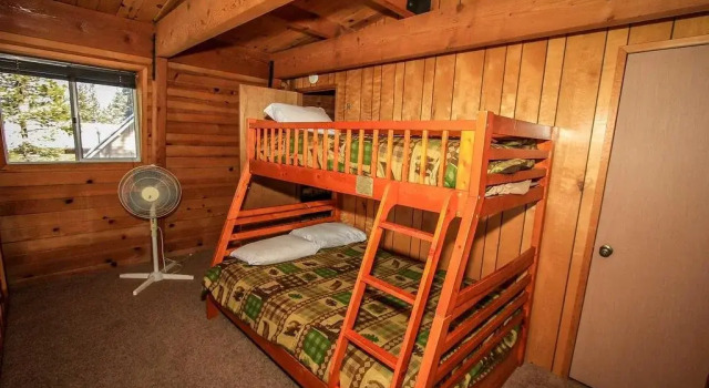 Cozy Pine Retreat #1499