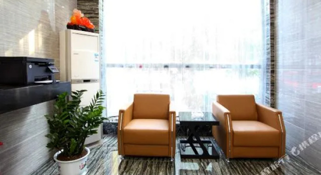 Jichu Chain Hotel Jingzhou Daqing Road, Prenota Hotel Jingzhou Hubei