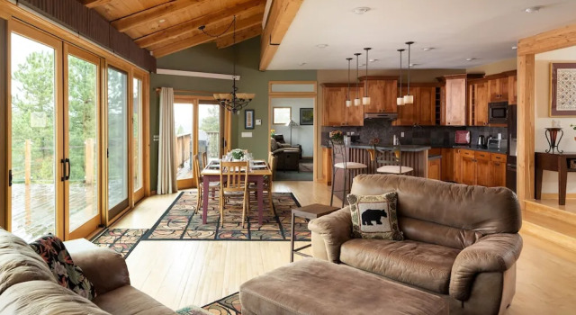 Lookout Lodge In Wondervu 4 Bedroom Home by RedAwning, Reserva ahora Casa o chalet Cabañas en Pinecliffe, Cabaña