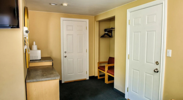 Двухместный номер Standard с балконом Glenwood Springs Inn