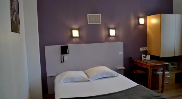 Двухместный номер Standard Hôtel La Porte Saint Pierre-Logis Hôtel Intra Muros RÉNOVÉ en 2026