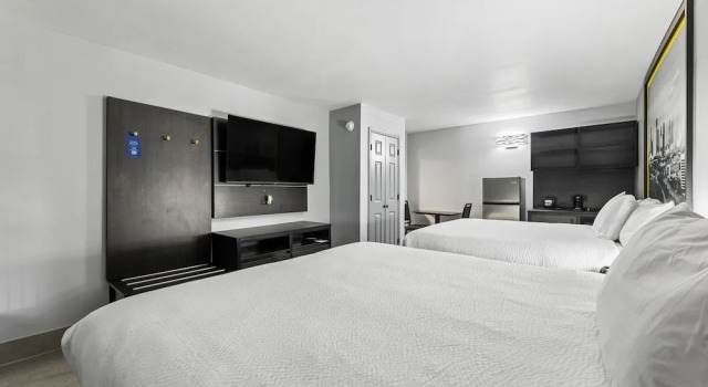 Люкс Super 8 by Wyndham Texas City - Galveston Area