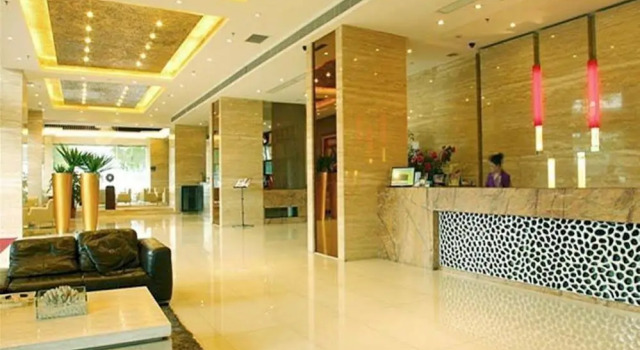 Pingqian Fashion Business Hotel, Rezervasyon Otel Xiaolan otoparklı oteller, Otopark