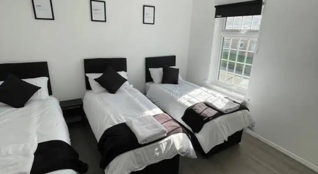 Luxury Spacious 2-bed House in Brentwood Essex, Забронировать Отель Отели Брентвуд 3 звезды, 3*
