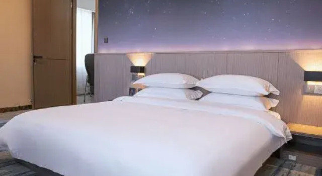 Люкс Yixi Hotel (Yueyang Chenglingji Comprehensive Bonded Zone)
