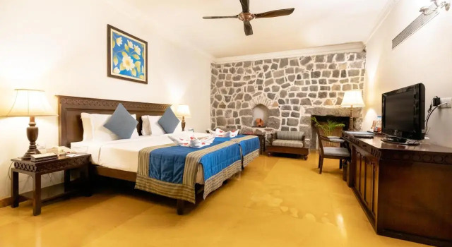 Fort JadhavGADH -A GADH Heritage Hotel, Réserver Hôtel Hôtels à Maharashtra avec parking, Parking
