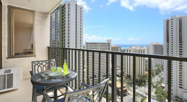 Апартаменты Waikiki Banyan #2608-T2
