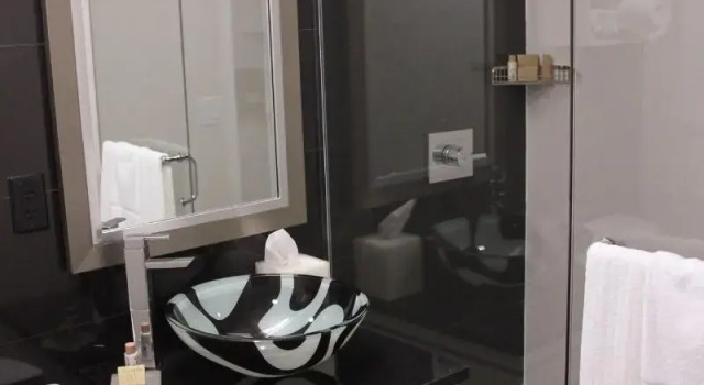 Четырёхместный номер Standard Lotus Boutique Inn and Suites