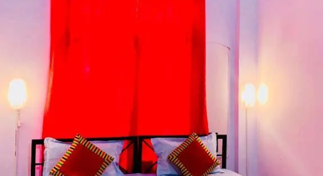 Номер Standard с красивым видом из окна Skyard Hostel Rishikesh Laxman Jhula