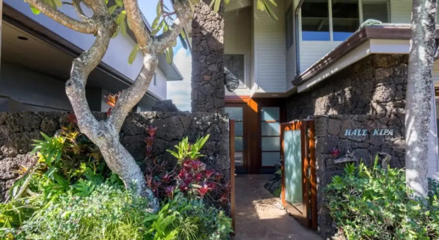 Hale Kipa Perched on the Bluffs