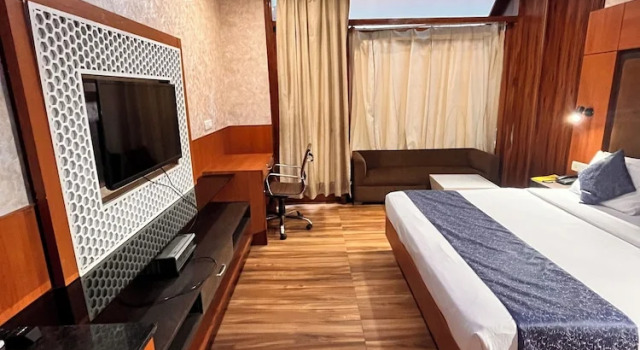 Двухместный номер Deluxe The Global Hotel by Platinum I 100m Medanta Hospital I Sector-38 I Gurgaon