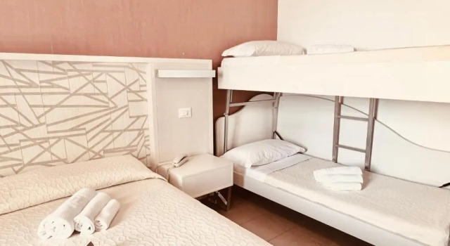 Четырёхместный номер Comfort Hotel Villa Paola
