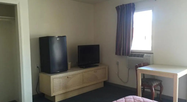 Четырёхместный номер Standard Coastal Motel