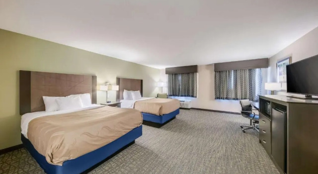 Четырёхместный люкс Quality Inn & Suites Ardmore