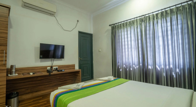 Royal Service Apartmentts