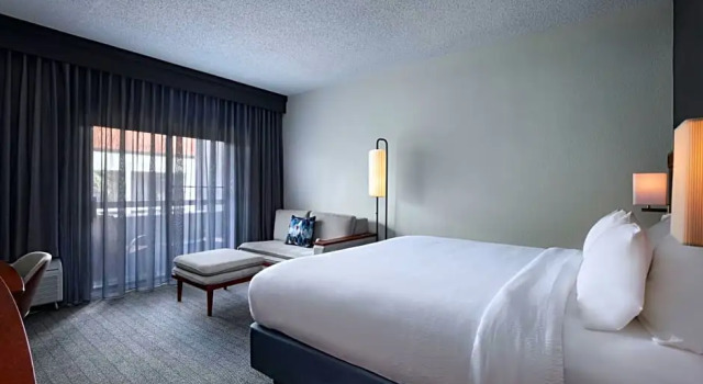 Номер Standard с видом на внутренний двор Courtyard by Marriott San Antonio Downtown
