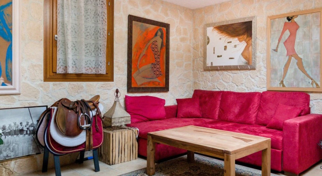 Scenic Villa in Castelnuovo di Porto Near Rocco Colonna, Забронировать Вилла Отели Местре с парковкой, Парковка