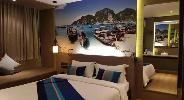 Номер Deluxe Bizotel Premier Hotel & Residence