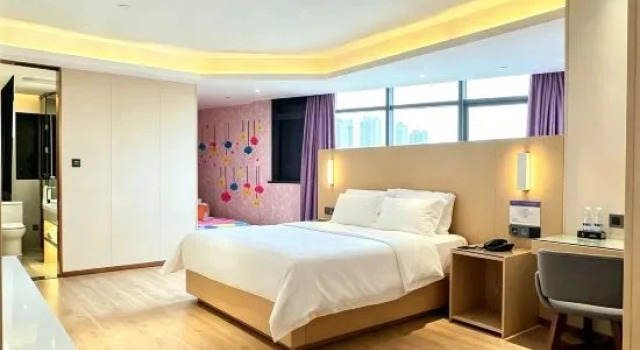 Семейный номер Standard Lavande Hotel Dongguan Liaobu Center