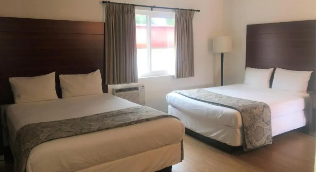 Четырёхместный номер Standard Diablo Mountain Inn Walnut Creek