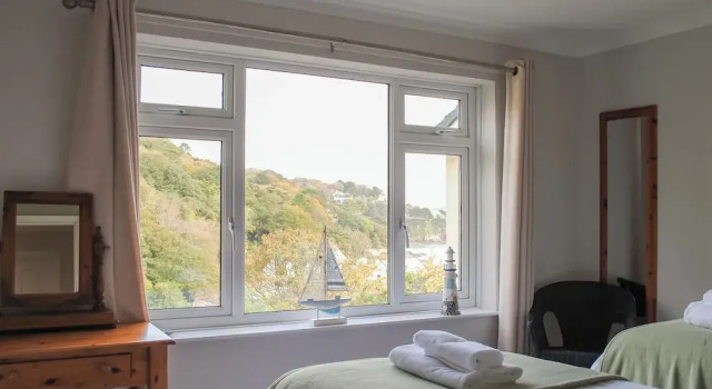 Dolphins, Prenota Hotel Salcombe Devon